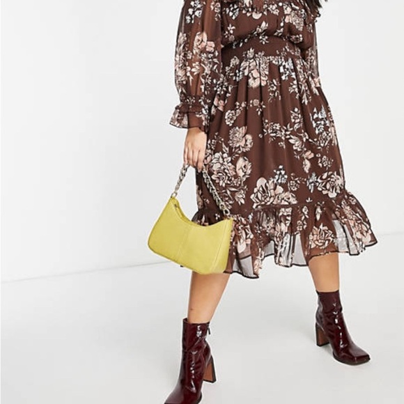 - NWT River Island Plus Disty Floral Dress size US 20 - Picture 1 of 10